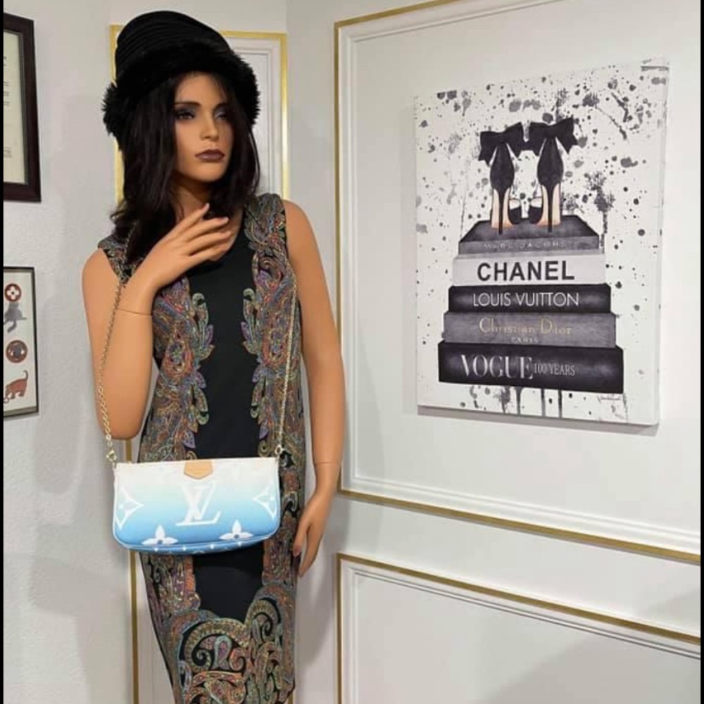 Louis Vuitton mutipochette cool summer with chain